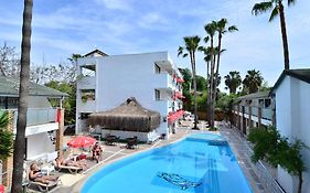 Tropic Beach Club & Resort - Side